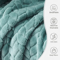 Exclusivo Mezcla Large Flannel Fleece Throw Blanket, 127x178 CM Sofa Throws, Soft Jacquard Weave Leaves Pattern Throws for Sofa, Celadon Blanket