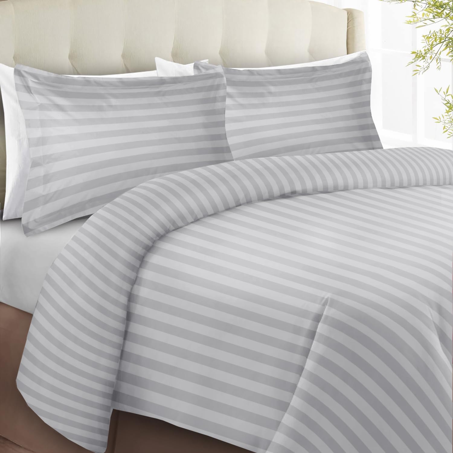 MOONLIGHT20015 Duvet Cover Sets Hotel Quality Stripes Satin Bedding Sets with Pillowcase, Reversible Hypoallergenic Soft Breathable Bed Covers (Silver, Double)